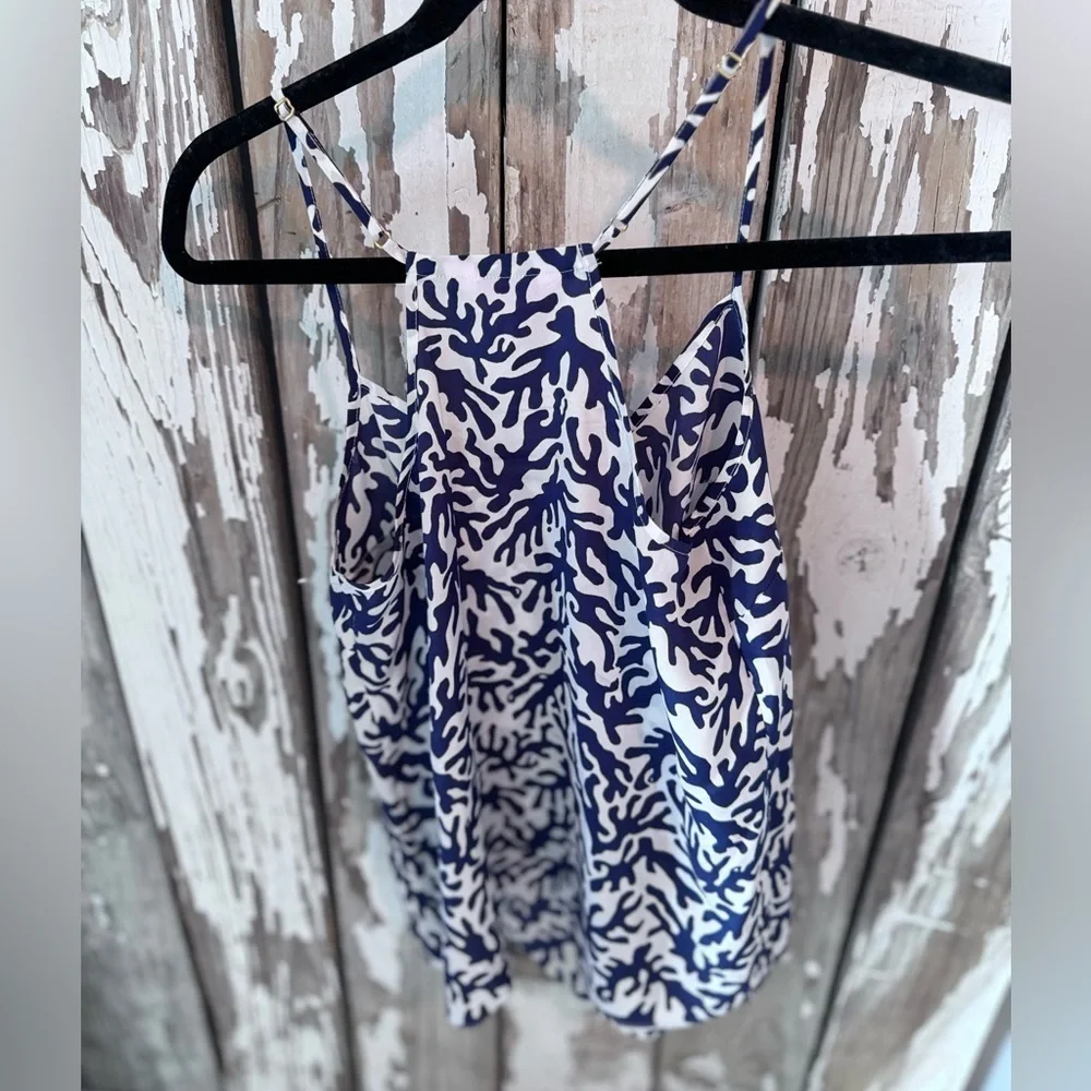 Lilly Pulitzer Dusk Bright Navy Treasure Racerback 100% Silk Tank size XS NWOT